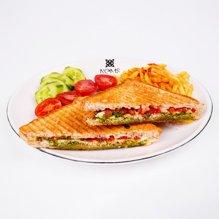 Tulum Peynirli Fesleğenli Tost