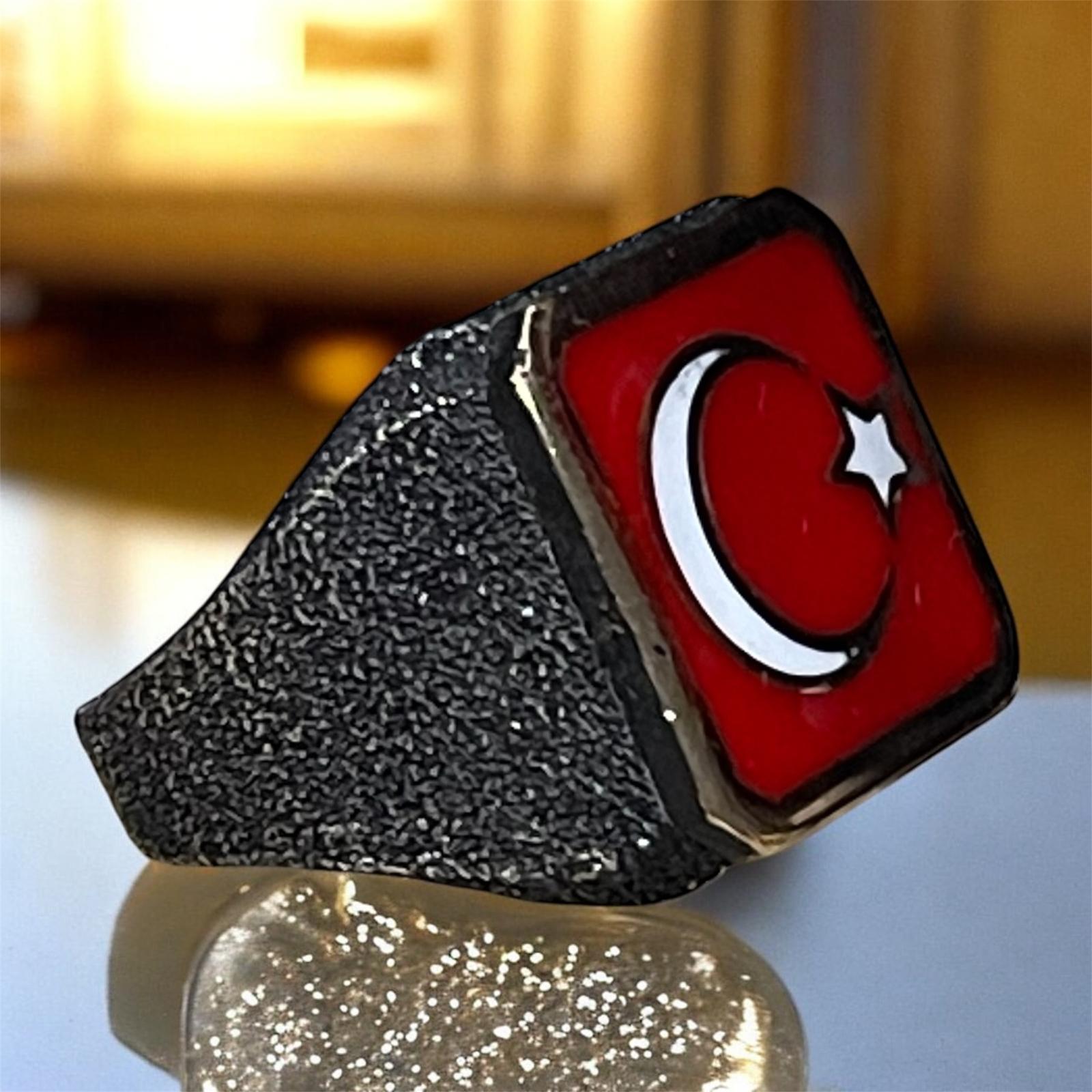 Üstü Mineli Ay Yıldızlı Gümüş Erkek Yüzük