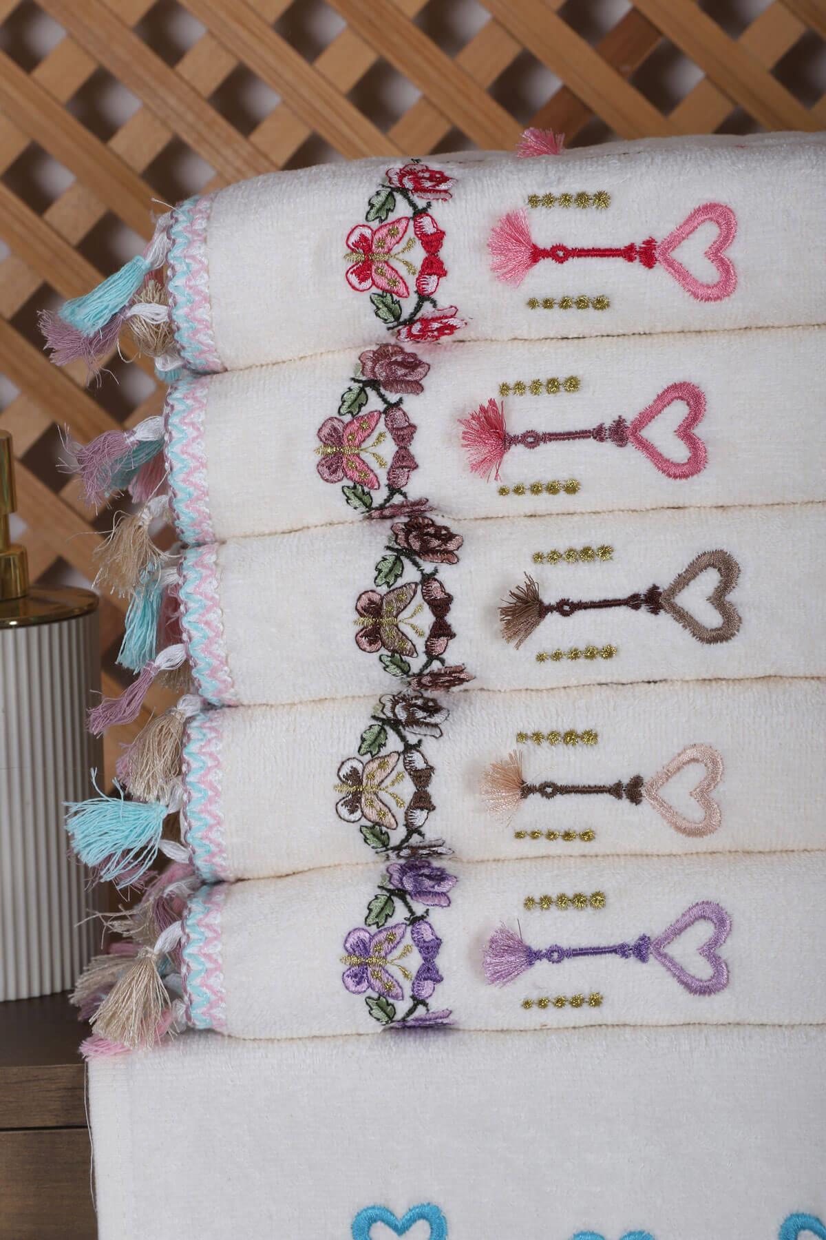 6lı Kalp Çiçek Nakışlı Püsküllü El Yüz Havlu Seti 50x90 cm