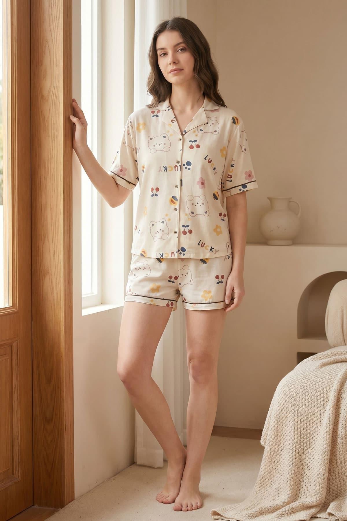 Kadın Düğmeli Kısa Kollu Şortlu Pijama Takımı Cutebear 7518