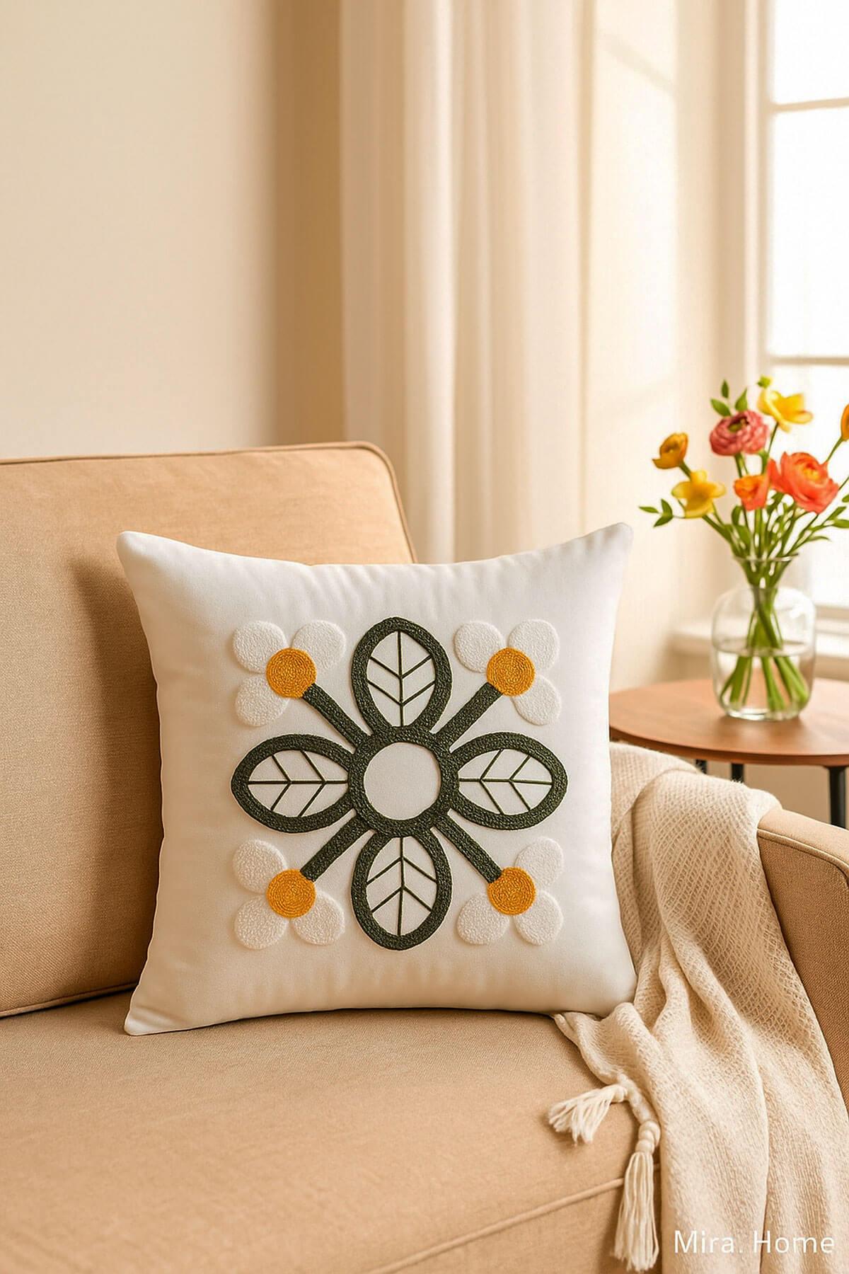 Mira Home Dekoratif Punch Papatya Nakışlı Kırlent Kılıfı