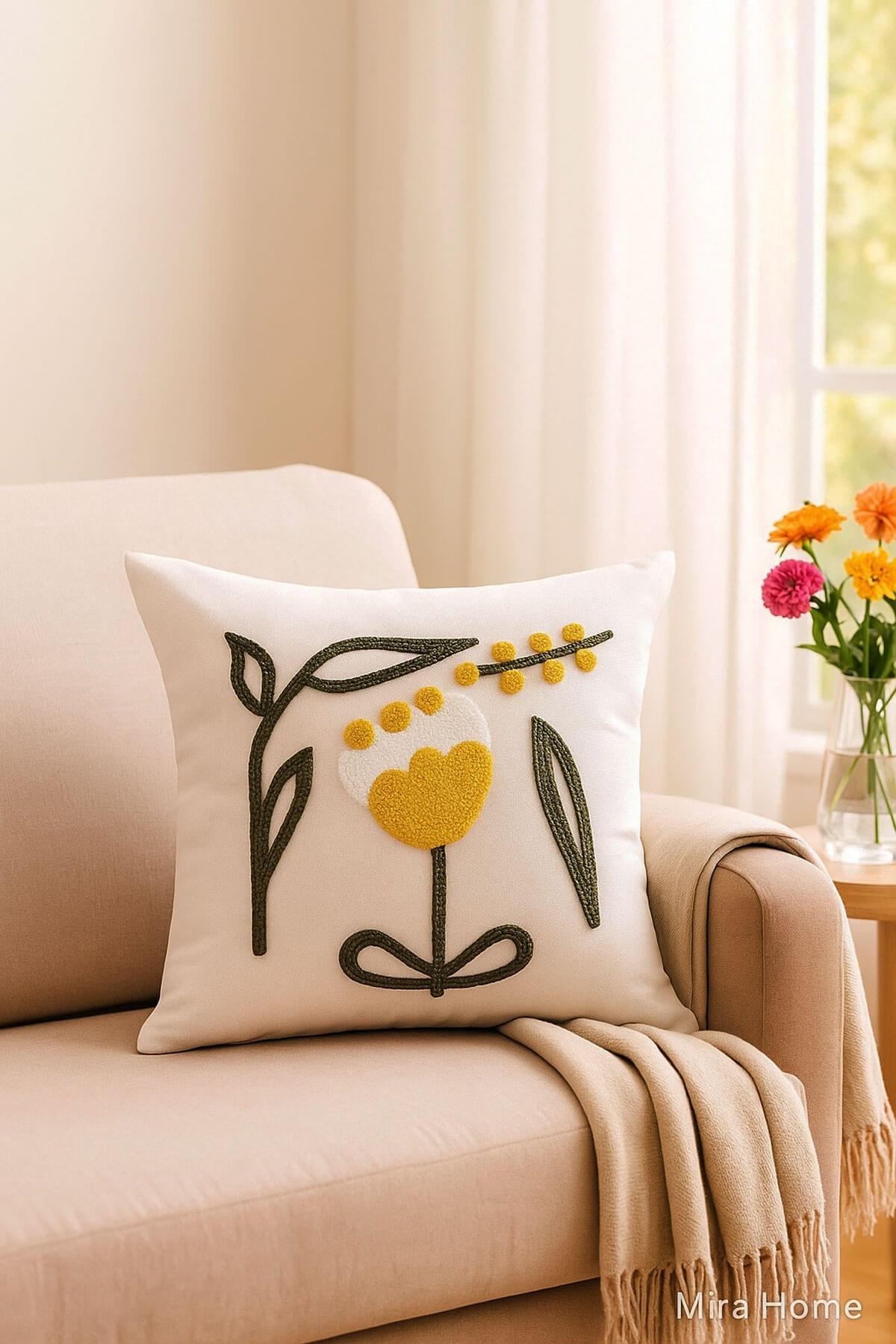 Mira Home Dekoratif Punch Sarı Lale Nakışlı Kırlent Kılıfı