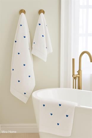 3 Parça Kalp Nakışlı Banyo Havlusu Takımı %100 Pamuklu Lovely Set