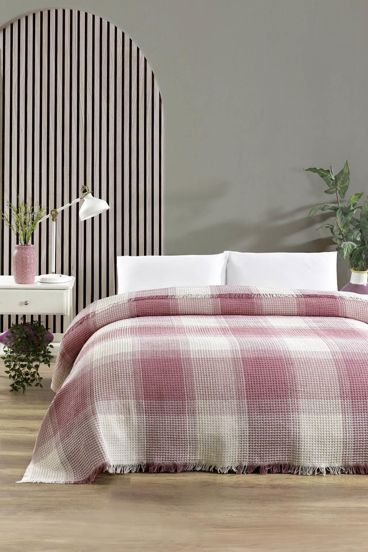 Çift Kişilik Yatak Pikesi Ekose Pudra 200 x 230 Cm