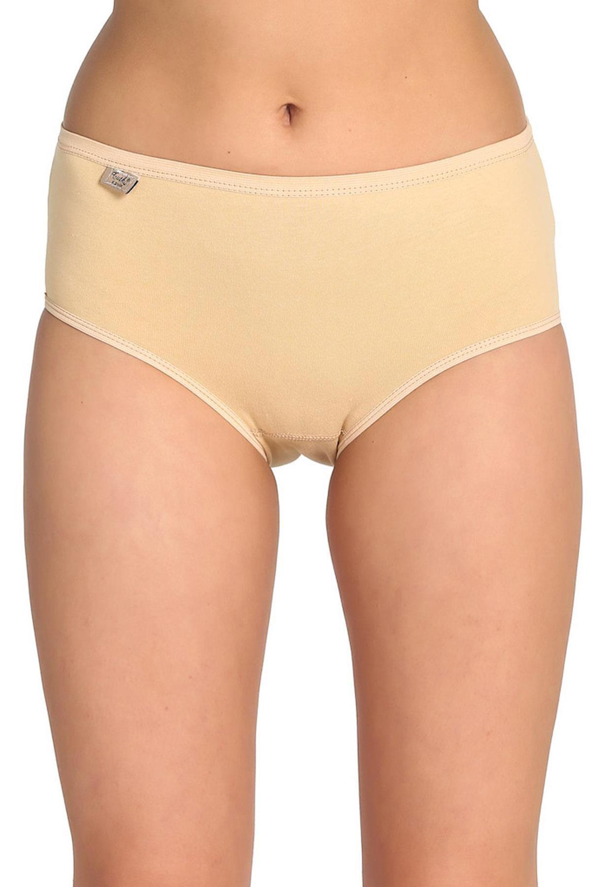 Shimini qattiq xorozli politsiyachi qoramagiz ayolni qonunni buzgani uchun sikadi.