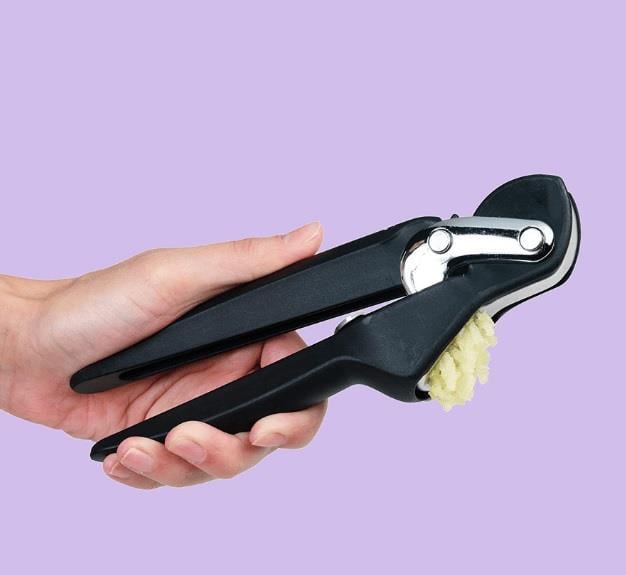 Chef'n 102-238-001-E FreshForce™ Sarımsak Presi/Rende