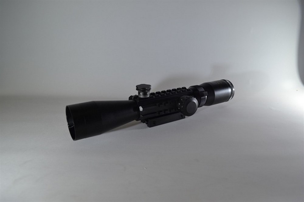 Tasko 3-9x40 EG Işıklı Taktik Raylı  Tüfek Dürbünü