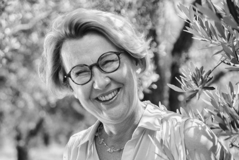 Dr. Feryal Menemenli