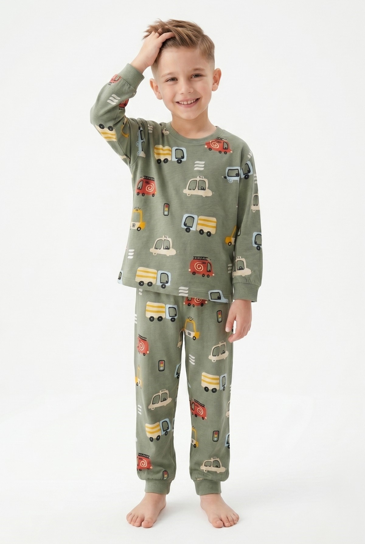 Erkek Çocuk Araba Desenli %100 Pamuk Süprem Kumaş Uzun Kollu Pijama Takımı