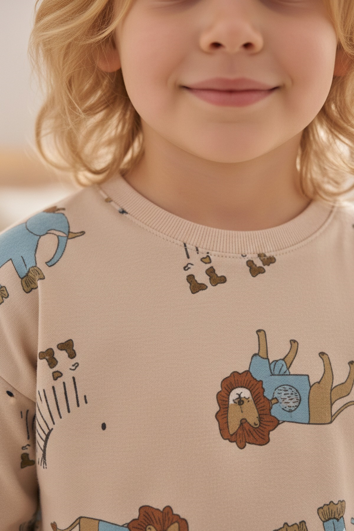 Erkek Çocuk Aslan Ve Fil Desenli %100 Pamuk Reaktif Boyalı İnterlok Kumaş Uzun Kollu Pijama Takımı