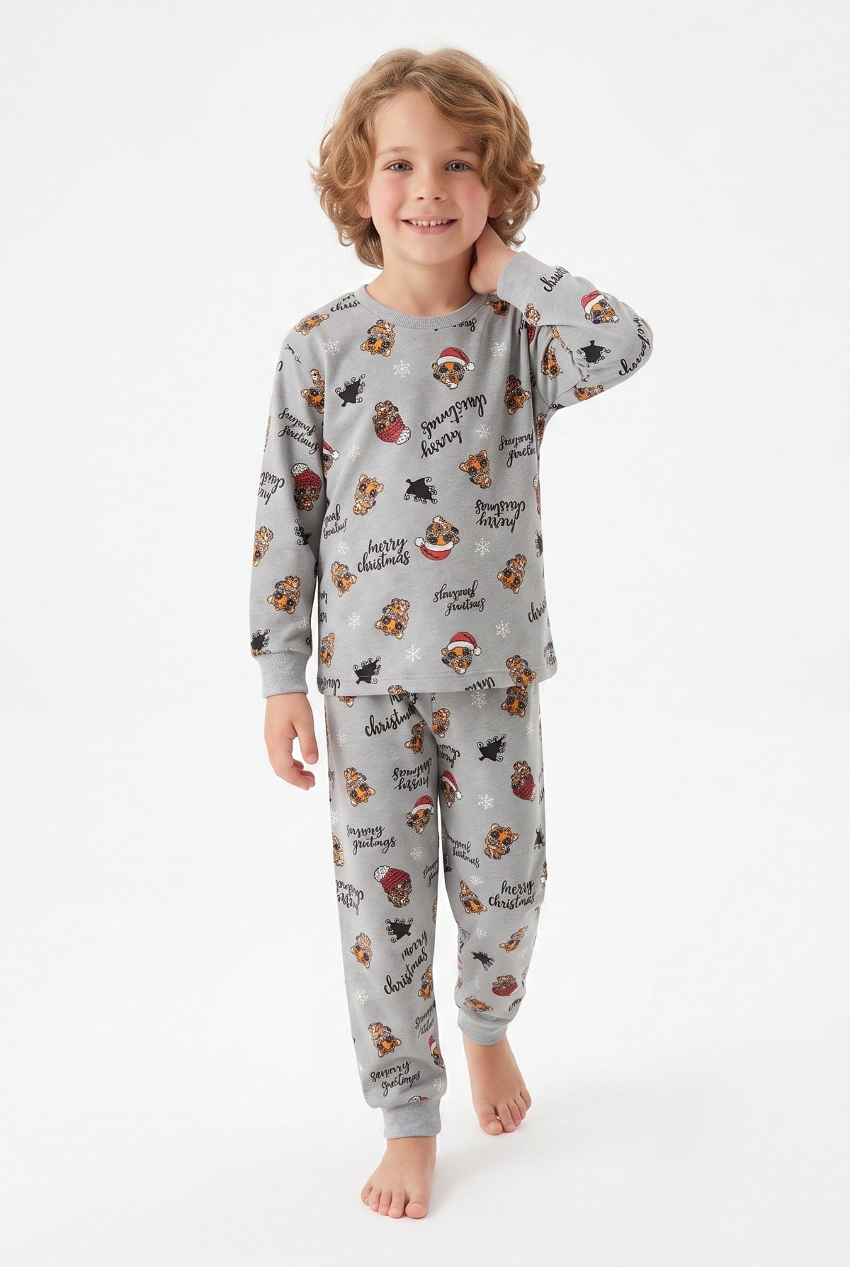 Erkek Çocuk Mutlu Yıllar Temalı %100 Pamuk Reaktif Boyalı Süprem Kumaş Uzun Kollu Pijama Takımı