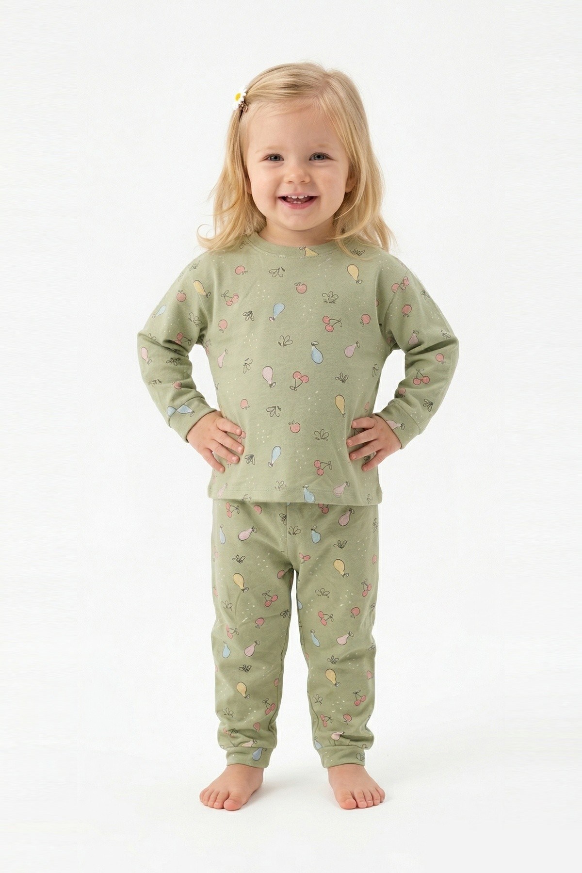 Kız Bebek Kiraz ve Meyve Desenli %100 Pamuk Reaktif Boyama İnterlok Kumaş Uzun Kollu Pijama Takımı