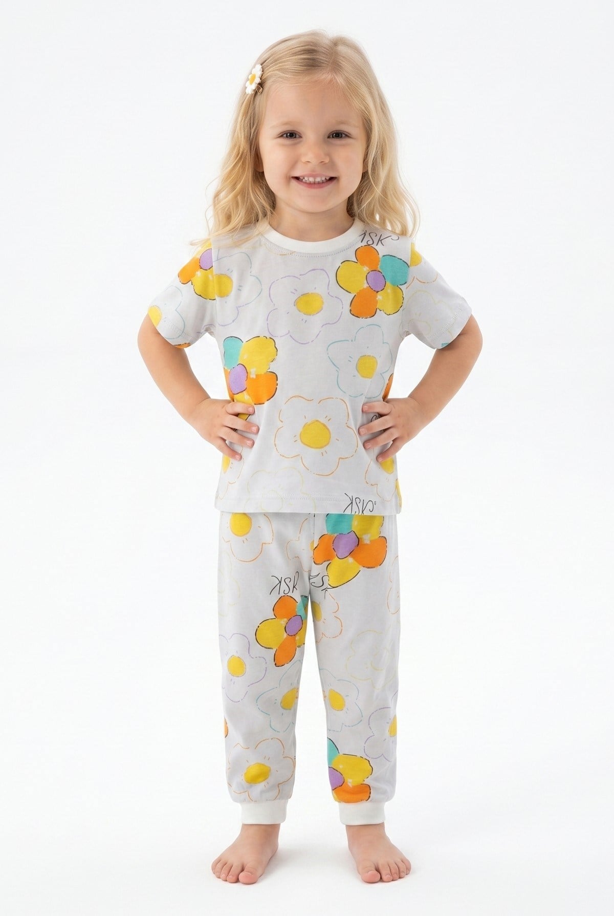 Kız Bebek Renkli Papatya Çiçek Desenli %100 Pamuk Süprem Kumaş Kısa Kollu Pijama Takımı