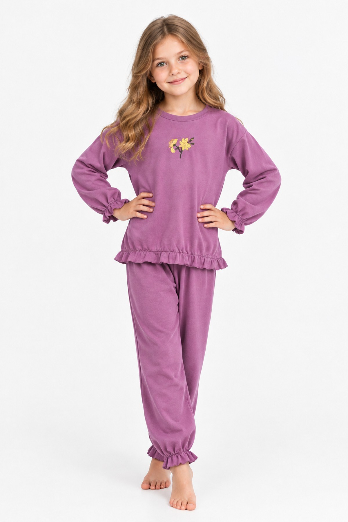 Kız Çocuk Çiçek Nakışlı Kol ve Paça Büzgülü %100 Pamuk Süprem Kumaş Uzun Kollu Pijama Takımı