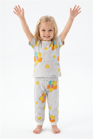 Kız Bebek Renkli Papatya Çiçek Desenli %100 Pamuk Süprem Kumaş Kısa Kollu Pijama Takımı