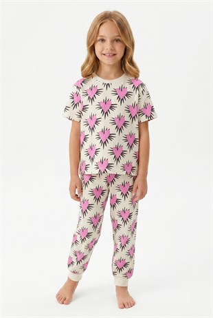 Kız Çocuk Kalp Desenli %100 Pamuk Süprem Penye Kumaş Kısa Kollu Pijama Takımı