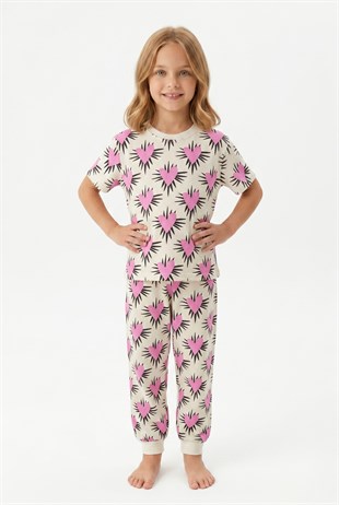 Kız Çocuk Kalp Desenli %100 Pamuk Süprem Penye Kumaş Kısa Kollu Pijama Takımı