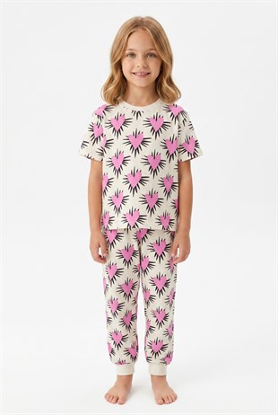 Kız Çocuk Kalp Desenli %100 Pamuk Süprem Penye Kumaş Kısa Kollu Pijama Takımı