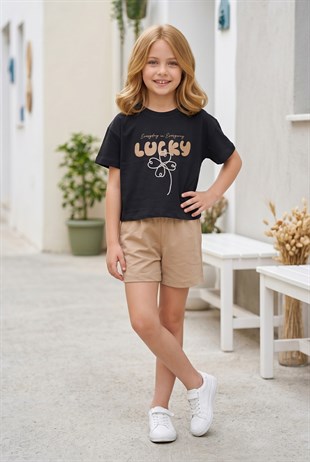 Kız Çocuk %100 Pamuk Lucky Baskılı Süprem Tişört Alt İki İplik Cepli Şortlu Takım