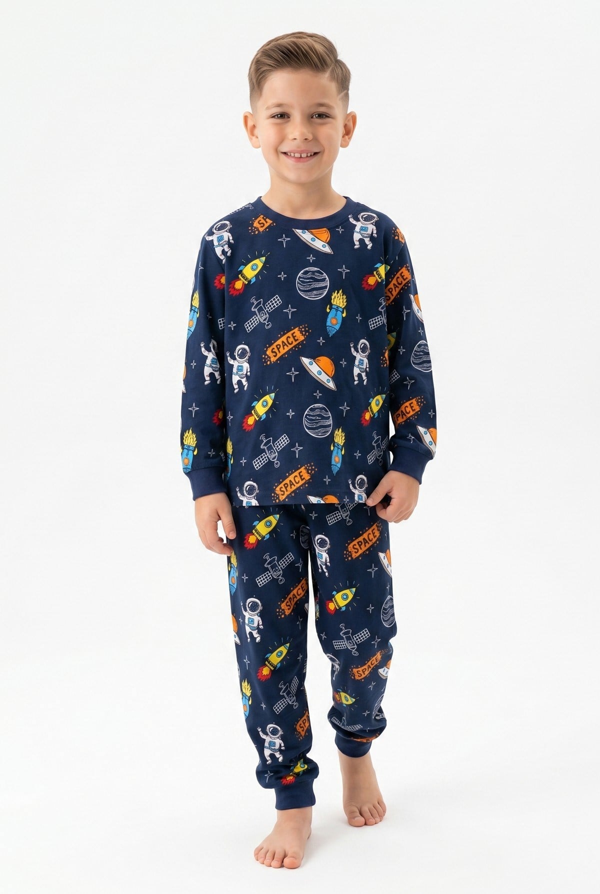 Erkek Çocuk Astronot ve Uzay Desenli %100 Pamuk Süprem Kumaş Uzun Kollu Pijama Takımı