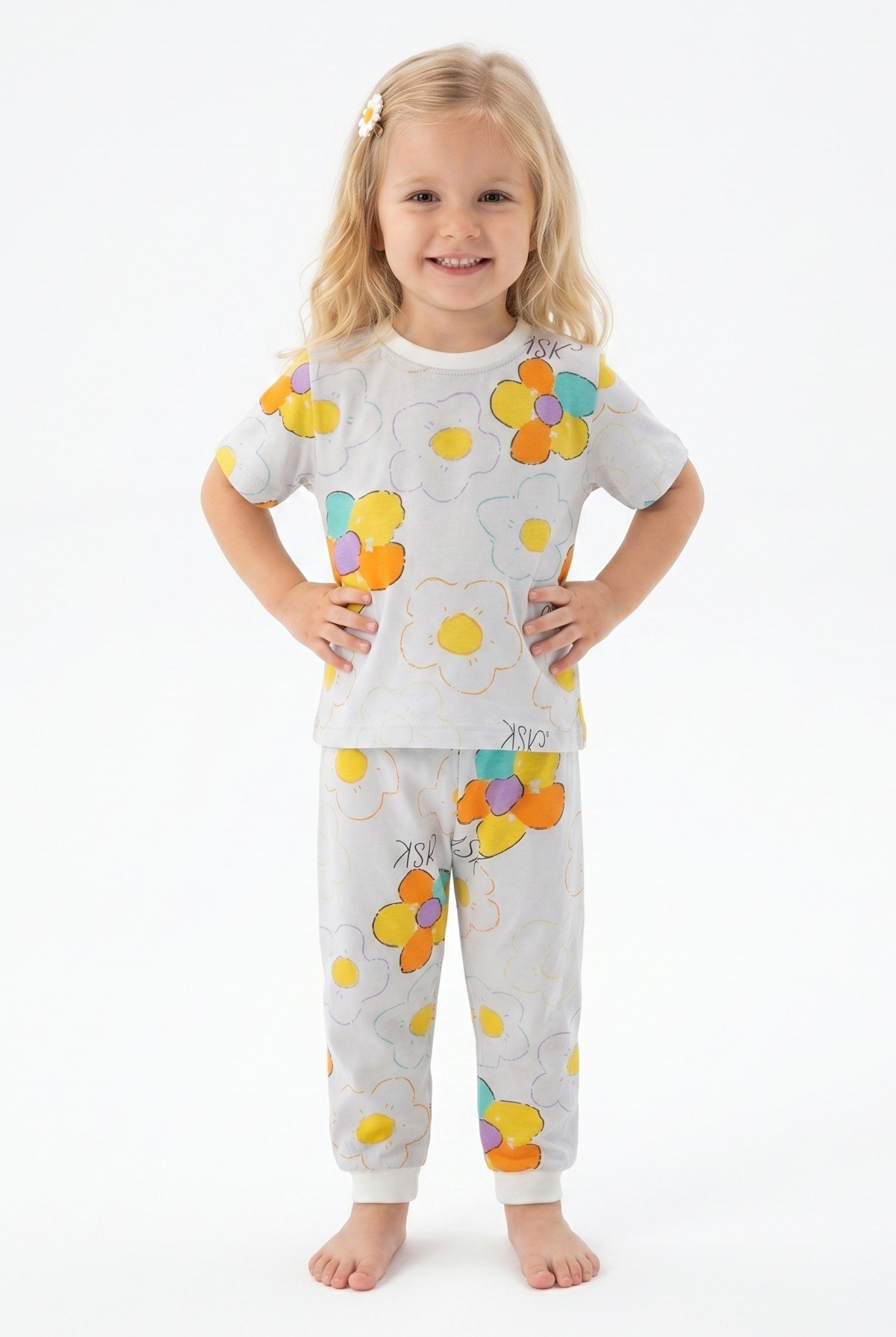 Kız Bebek Renkli Papatya Çiçek Desenli %100 Pamuk Süprem Kumaş Kısa Kollu Pijama Takımı