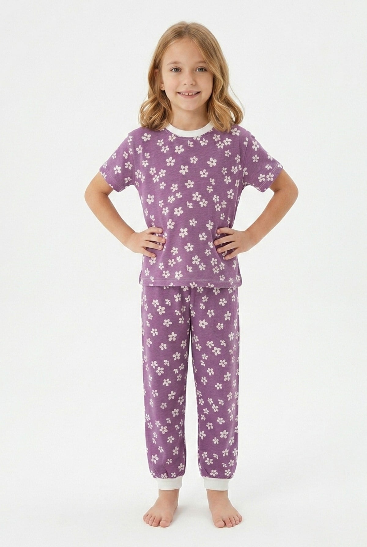 Kız Çocuk Çiçek Desenli %100 Pamuk Süprem Penye Kumaş Kısa Kollu Pijama Takımı