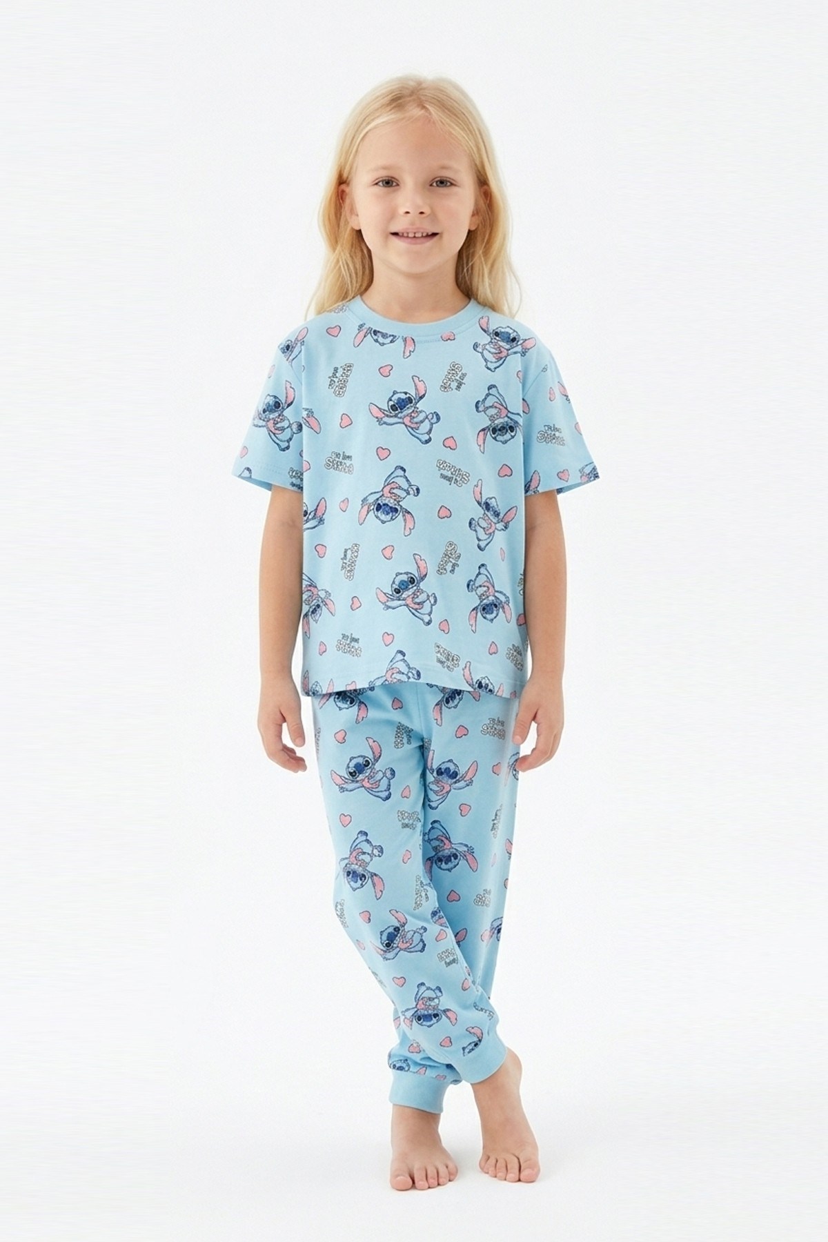 Kız Çocuk Figürlü ve Kalp Desenli %100 Pamuk Reaktif Boyalı Süprem Kumaş Kısa Kollu Pijama Takımı