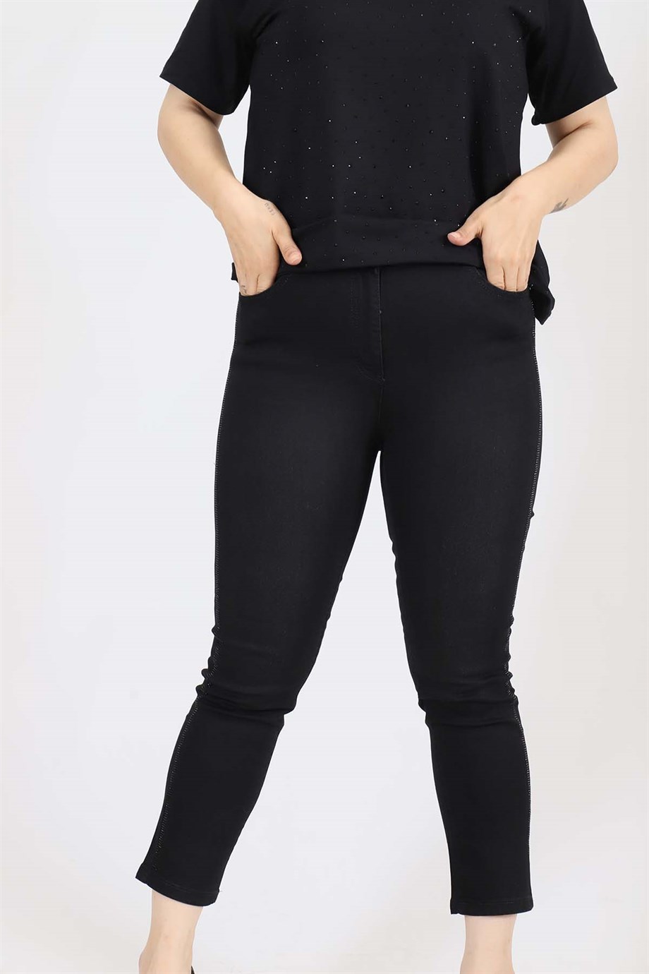 Büyük Beden Taş İşlemeli Kot Pantolon Siyah | Bedrinxxl | Büyük Beden Abiye  Elbise, Tunik, Genç Buyuk Beden Elbise Tesettür Modelleri ve Fiyatları