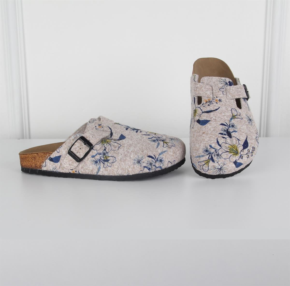 Çiçek Desenli Keçe Mantar Taban Terlik