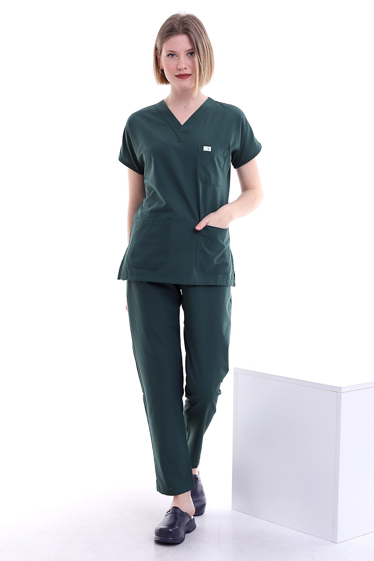 Kadın Doktor Forması Kara Yeşil