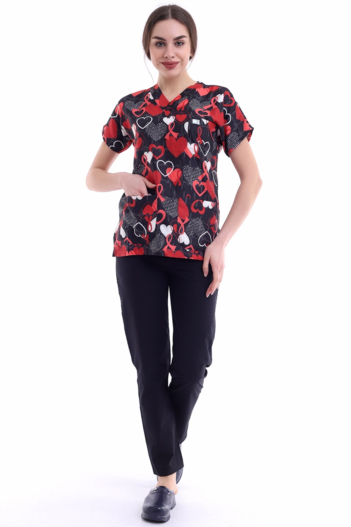 Kırmızı Kalp Desenli Forma