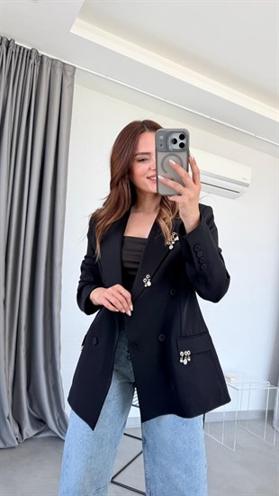 Siyah Küpeli Blazer Ceket