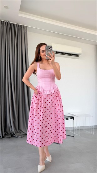 Pembe Jale Kalın Askılı Fırfır Detaylı Bluz