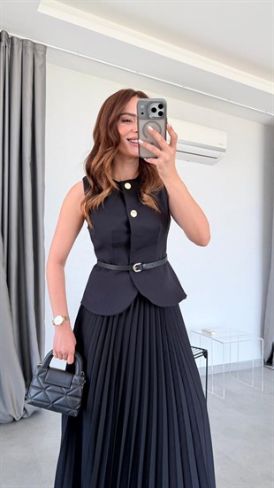 Siyah Kemerli Piliseli Etek Yelek Takım