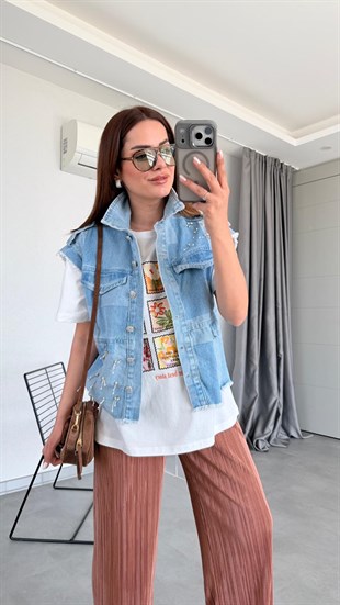 Fiona Taş ve Apolet Detaylı Yelek