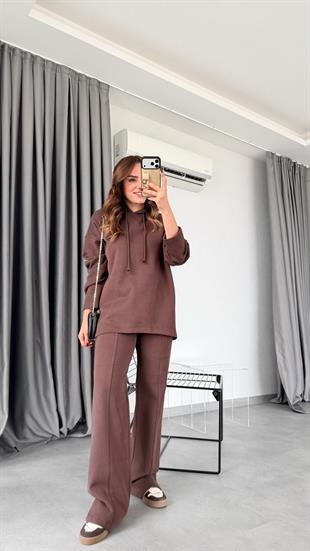 Diana Kapşonlu Triko Takım