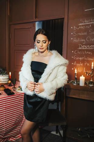 Saten Bantlı Kadife Straplez Mini Elbise