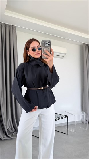 Siyah Elsa Dik Yakalı Gömlek