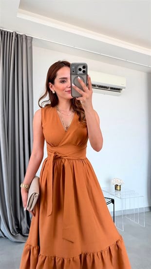 Somon Brisa Kuşaklı Tensel Elbise