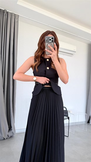 Siyah Kemerli Piliseli Etek Yelek Takım