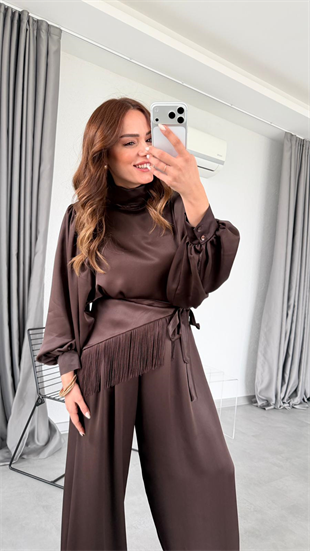 Camenta Balon Kol Boyundan Bağlamalı Saten Bluz Pantolon Takım