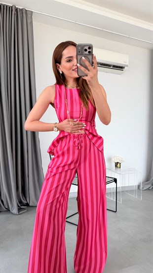 Pembe Kırmızı Fugor Sıfır Kol Bluz Pantolon Takım
