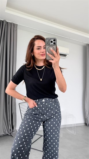 Siyah Emilly Lyocell Karışımlı Minimal Bluz
