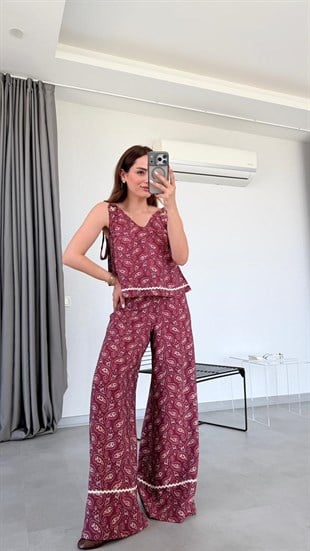 Bordo Şal Desenli Takım