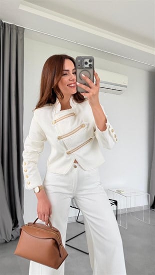 Ekru Alize Gold Düğmeli Tasarım Blazer Ceket