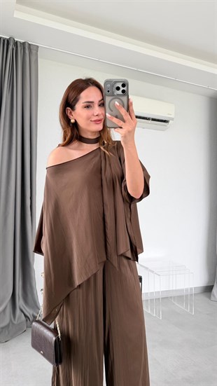 Koyu Kahve Rebeca Şal Yaka Takım