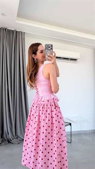 Pembe Jale Kalın Askılı Fırfır Detaylı Bluz