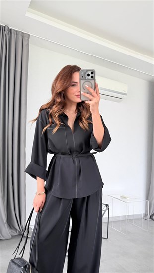 Siyah Chen Dikişli Kemer Detaylı Bluz Pantolon Takım