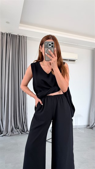 Siyah Idal V Yaka Bluz Pantolon Takım