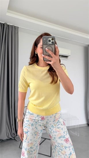 Sarı Emilly Lyocell Karışımlı Minimal Bluz